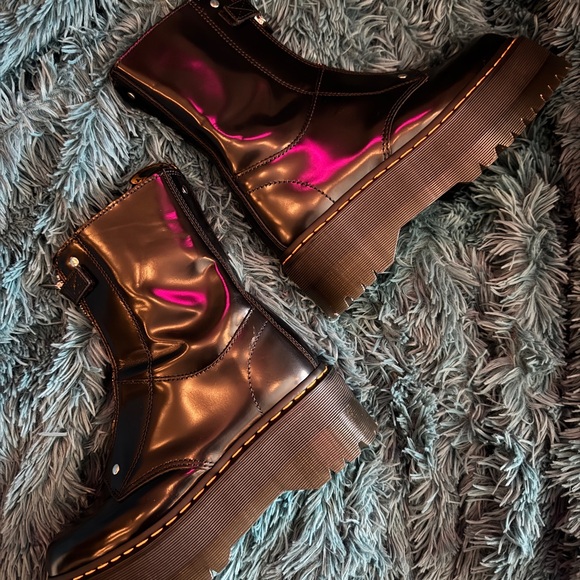Dr. Martens Jetta Hi Max leather platform boots, Size 9L - Picture 3 of 9